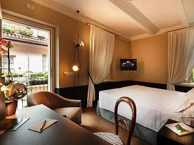 Maison Borella Милан 4*,  Италия